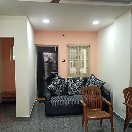 Sri Govinda Nilayam Home Stay 1 Visakhapatnam Dış mekan fotoğraf