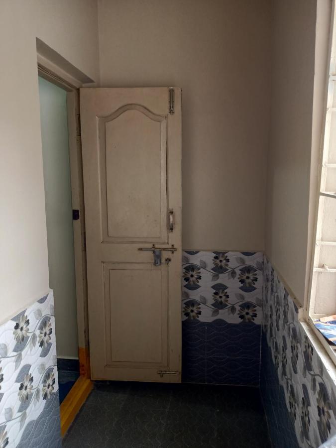 Sri Govinda Nilayam Home Stay 1 Visakhapatnam Dış mekan fotoğraf