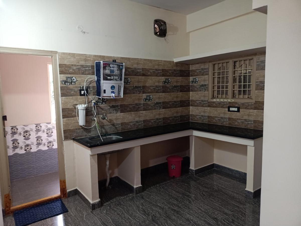 Sri Govinda Nilayam Home Stay 1 Visakhapatnam Dış mekan fotoğraf