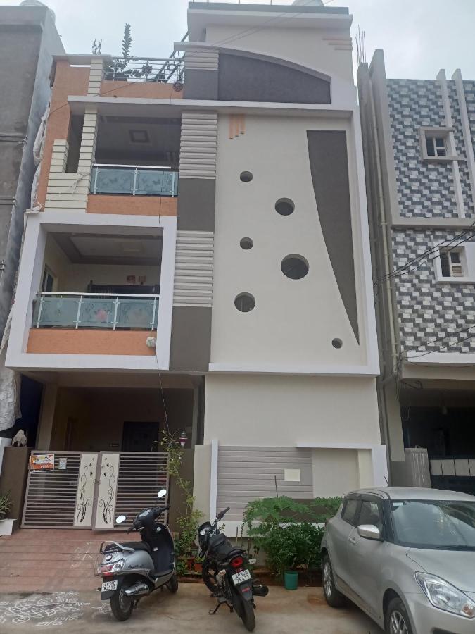 Sri Govinda Nilayam Home Stay 1 Visakhapatnam Dış mekan fotoğraf